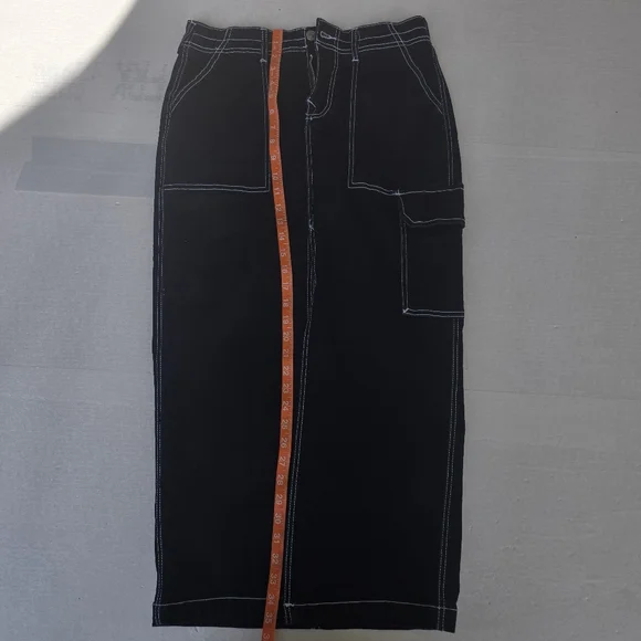 True Religion Black Denim Contrast Stitch Maxi Skirt | Cargo Pocket | Size 27 - Picture 9 of 14